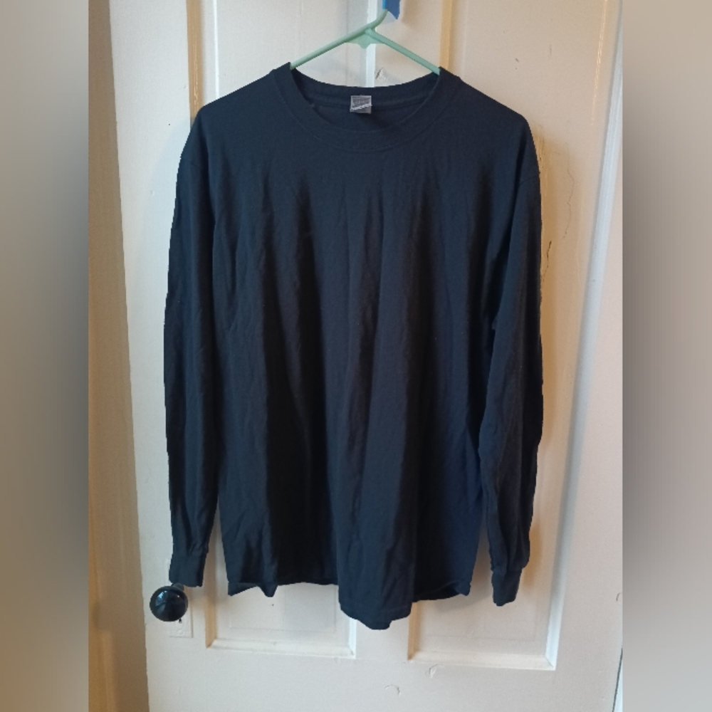 Gildan Classic Black Long Sleeve Tee